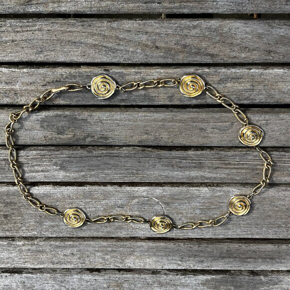 🌟Vintage Gold-Tone Chain Link and Swirl Disc Belt or Necklace - Picture 3 of 7